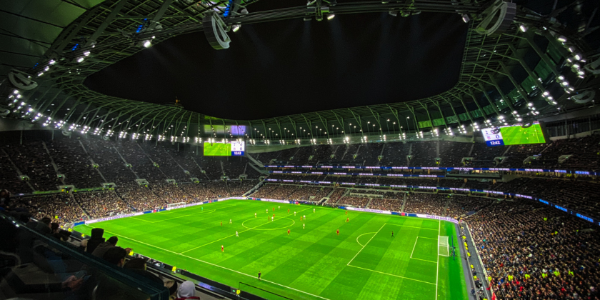 Billede af et stort fodbold stadion som Zlatan Ibrahimovic har spillet på